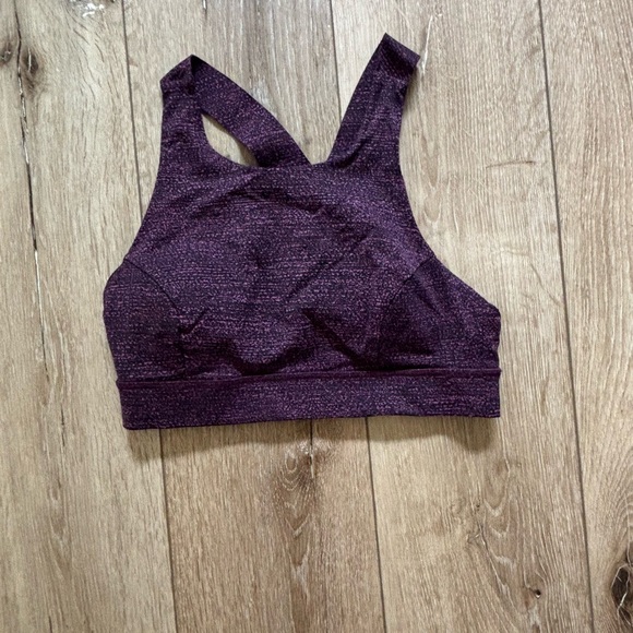 Lululemon Fast and Free bra - Picture 1 of 3